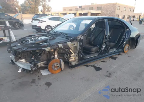 2019 Mercedes-Benz S 560 z USA, uszkodzony, nr VIN WDDUG8DB5KA454920